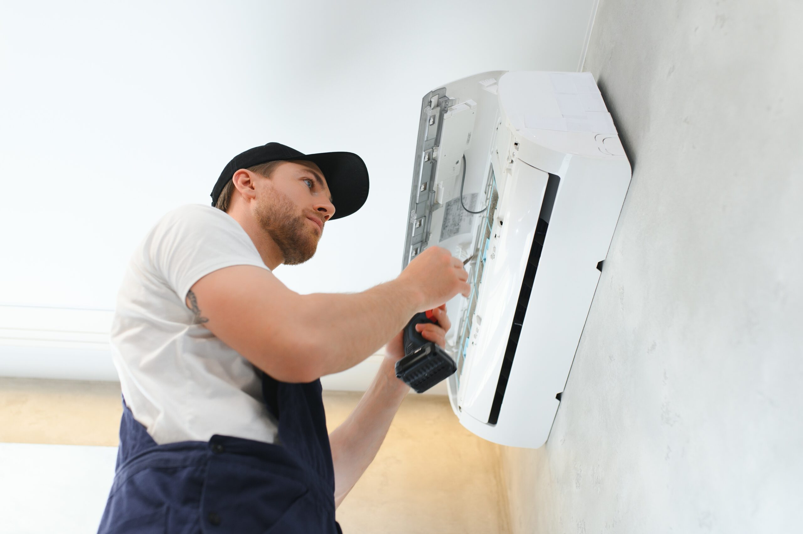 Ductless-AC-Systems-Maintenance